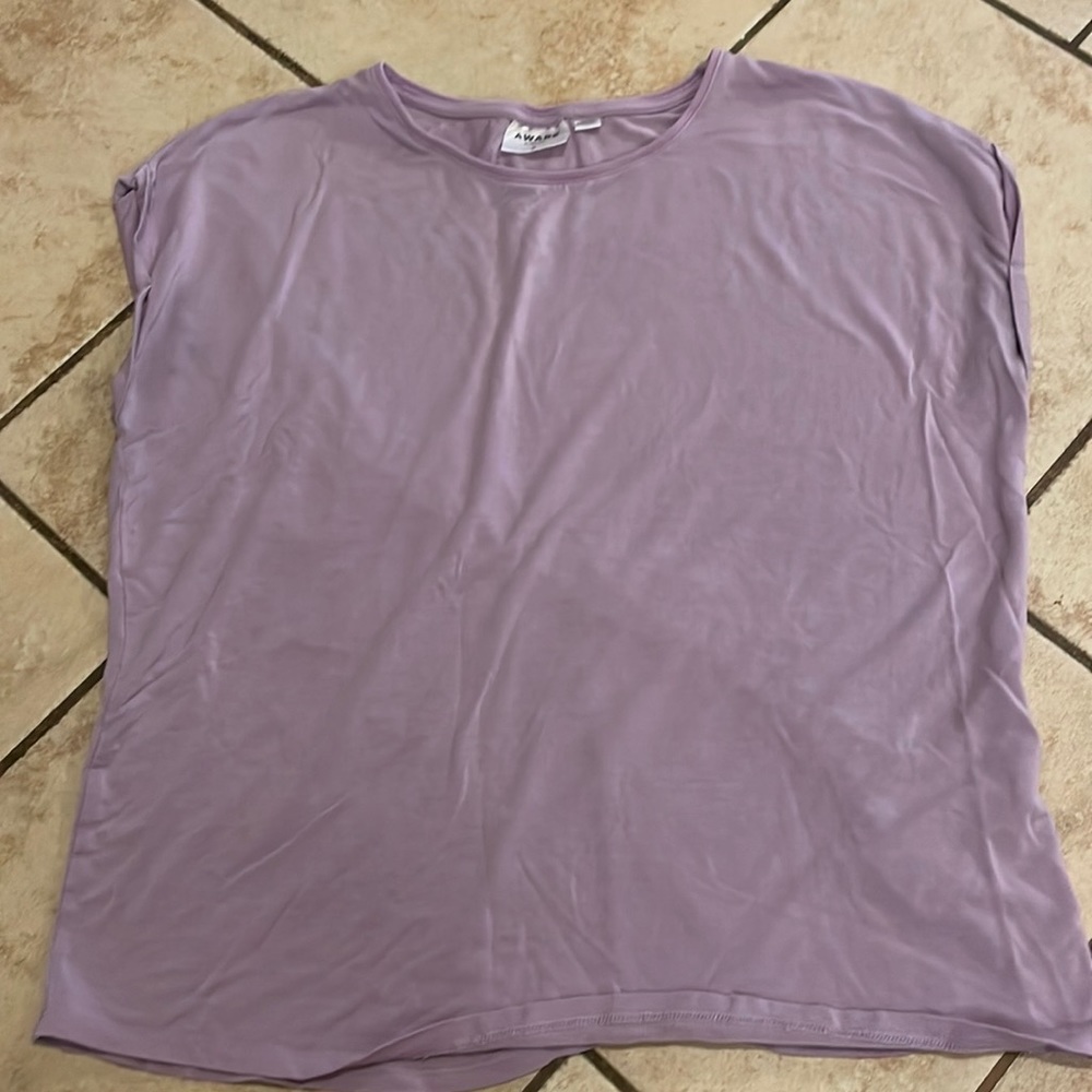 Purple sports lounge T-shirt